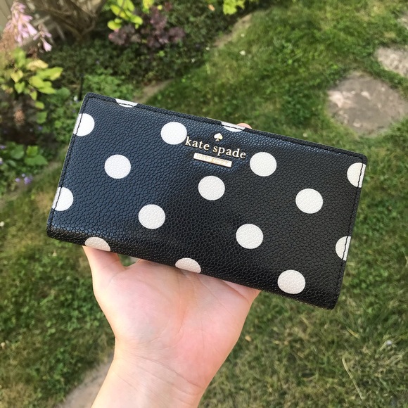 kate spade Handbags - NEW Kate Spade Stacy polka dot wallet ♠️